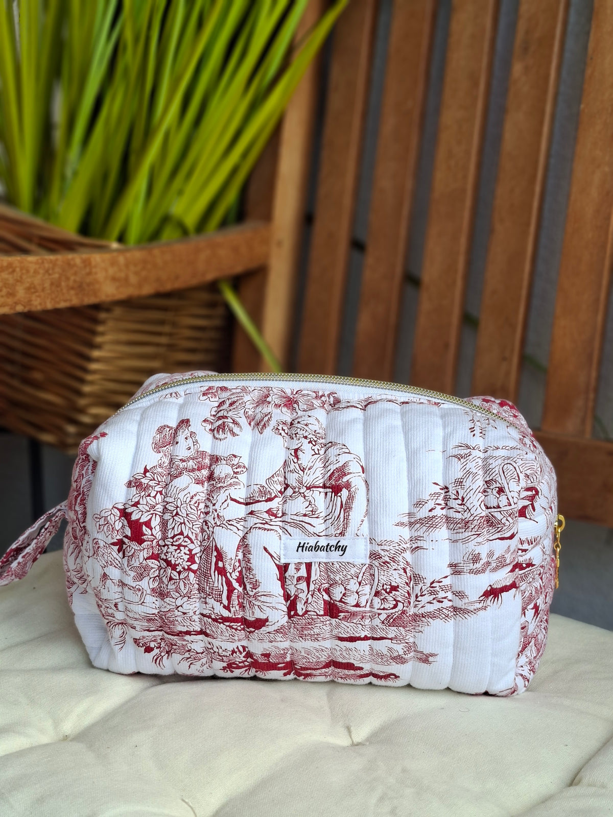 Cosmetic bag Toile de Jouy Red