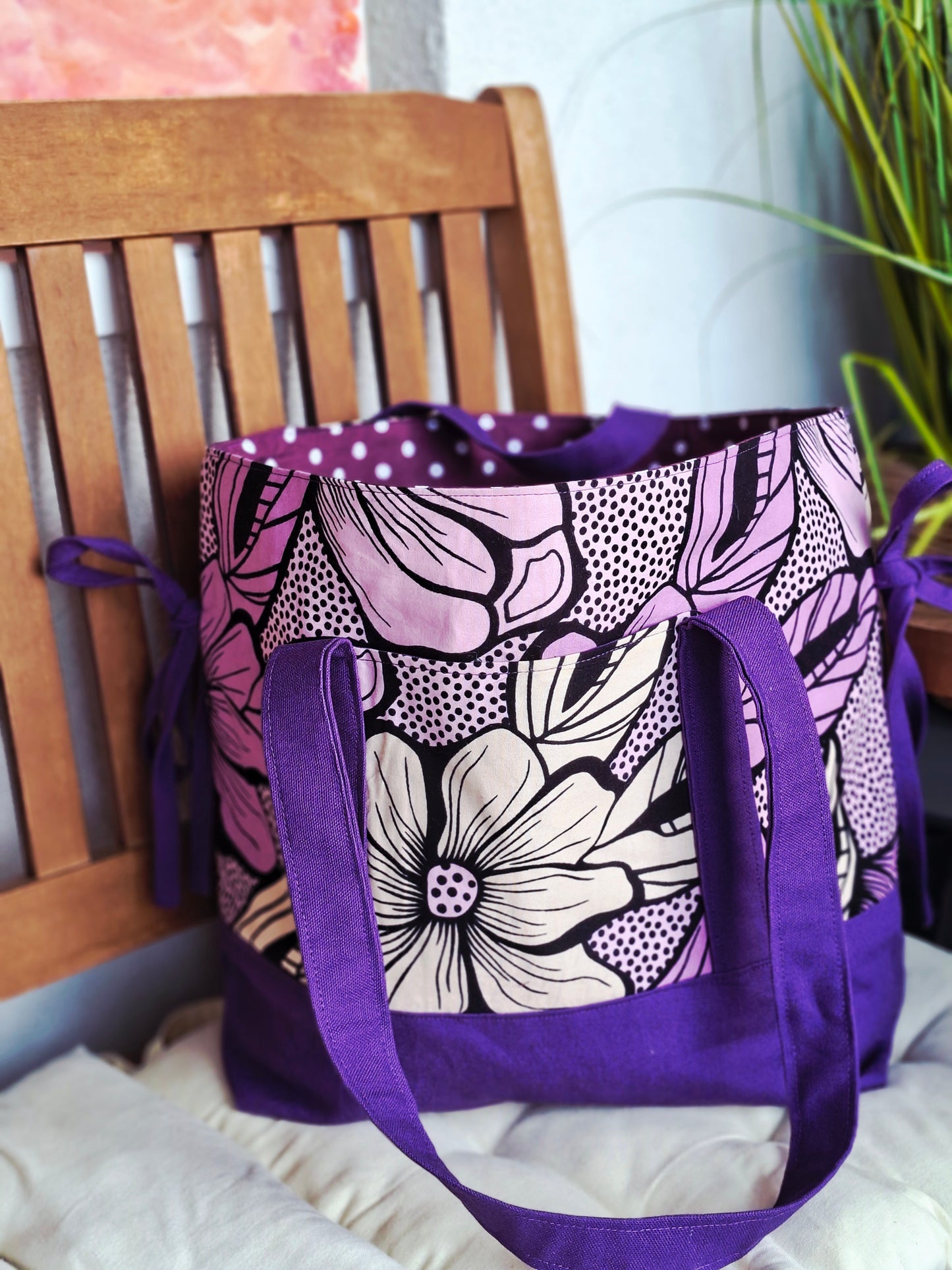 Lila mit Blumenmuster Handtasche
