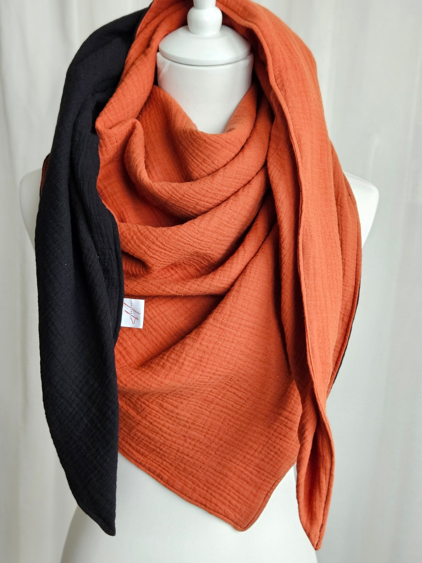 Braun Terrakotta-Schwarz Musselintuch , Dreieckiges Schal